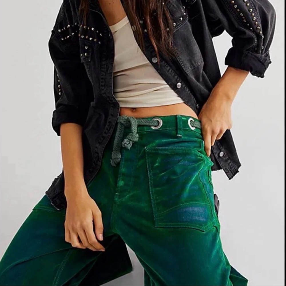 Free People We The Free Moxie Pull-On Barrel Jeans in Kelly Green - Picture 2 of 11
